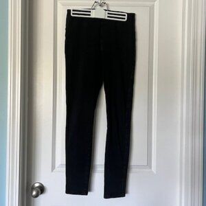 LYSSE black skinny jeans/jeggings with back pockets. Medium